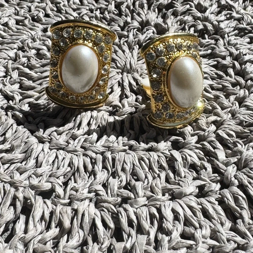 Vintage gorgeous statement
